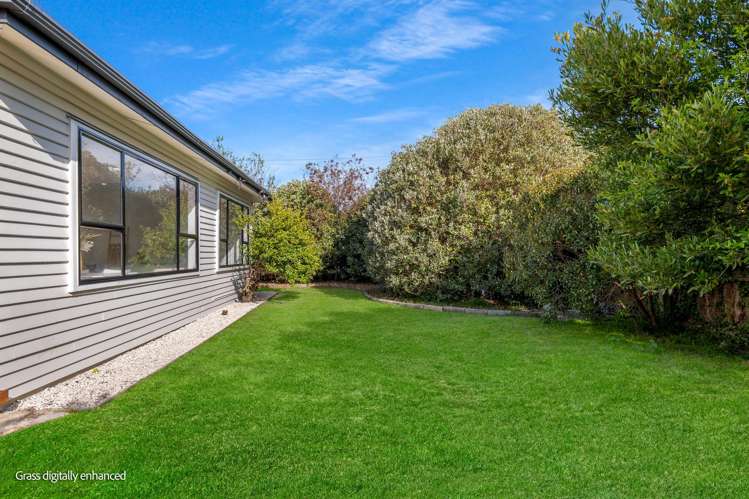 327A Breezes Road Aranui_17