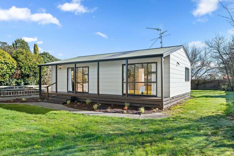 424 High Street South Carterton_20