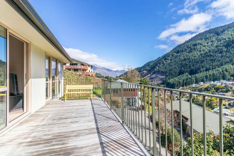 12b Broadview Rise Fernhill/Sunshine Bay_14