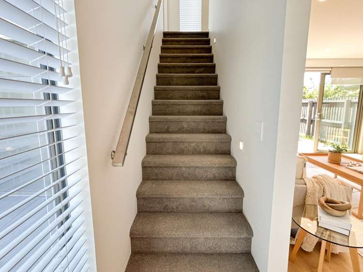 2/6 Strauss Place Somerfield_10