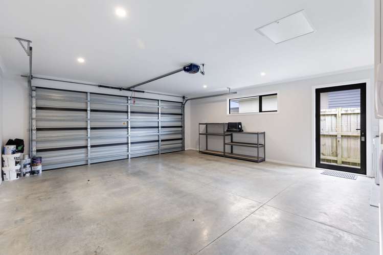 202 Pacific Drive Fitzherbert_25