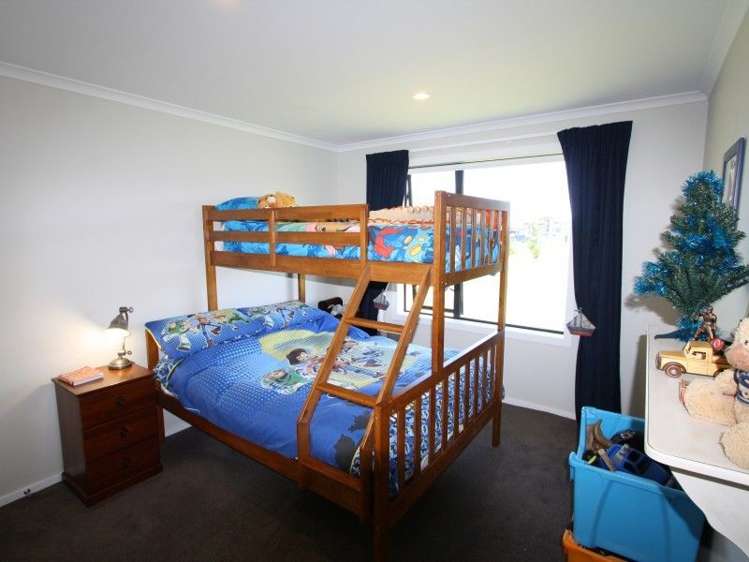 55 Welch Road Opaki_13