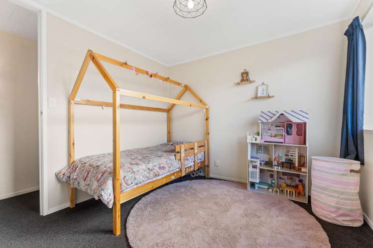 18 Ngaire Street Longburn_11