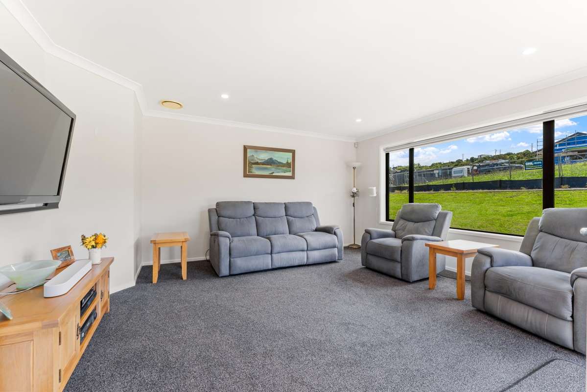 13 & 13a Te Awa Place_2