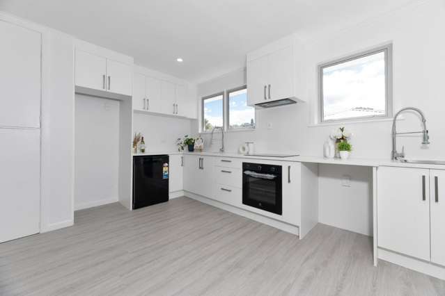 1/16 Ellice Road Totara Vale_4