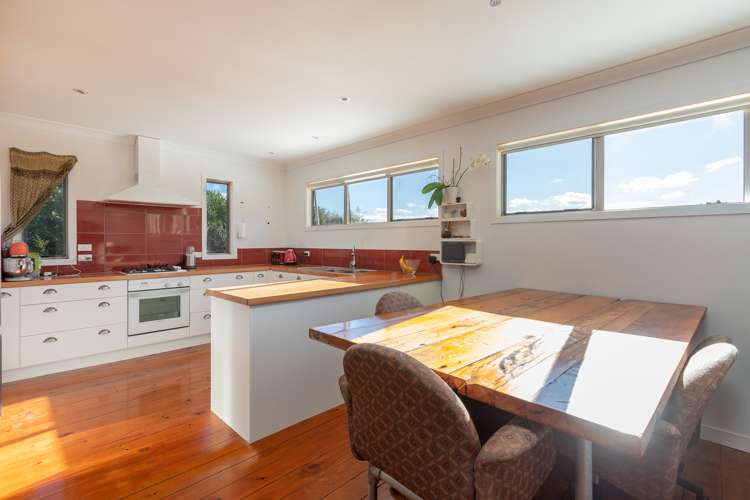 6 Millett Road Whangaripo_15