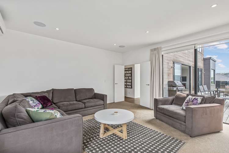 32 Defender Crescent Beachlands_5