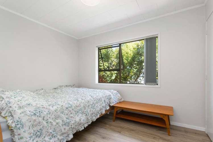 1/21 Bracken Avenue Takapuna_10