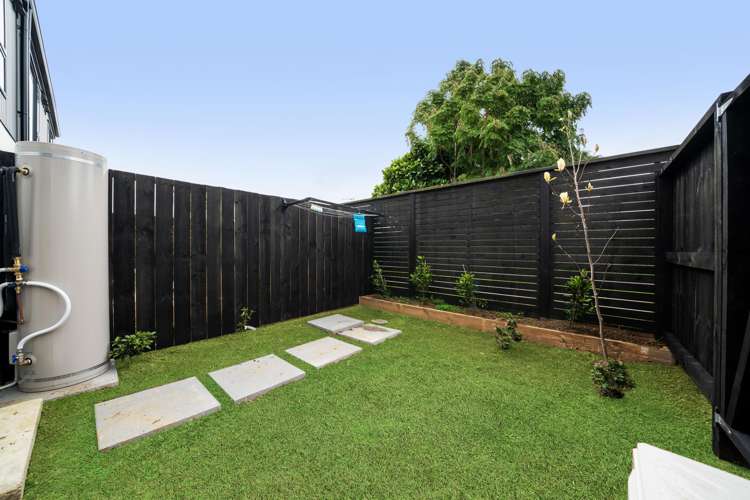 3/25 Swan Crescent Pakuranga_11