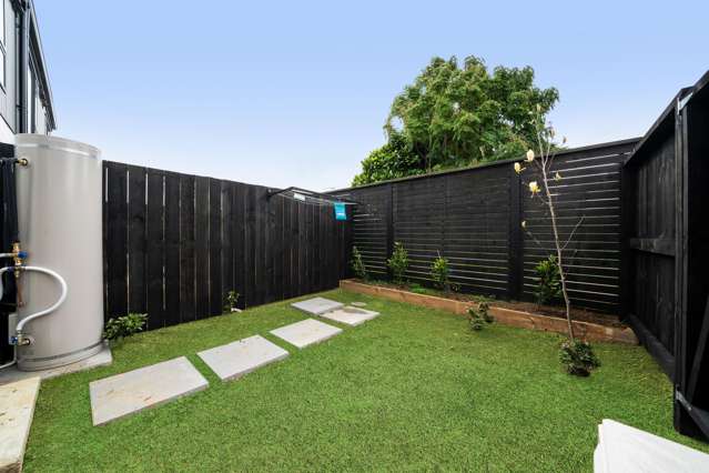 4/25 Swan Crescent Pakuranga_3