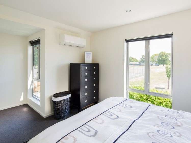 15a Pavilion Crescent Hillmorton_13