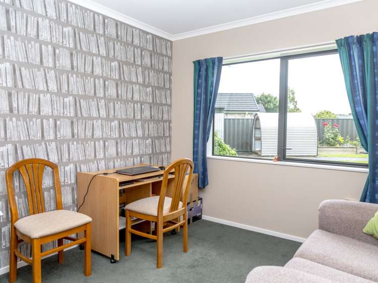 9 Ivondale Grove Solway_13