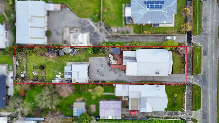 19 Clifton Avenue Carterton_30