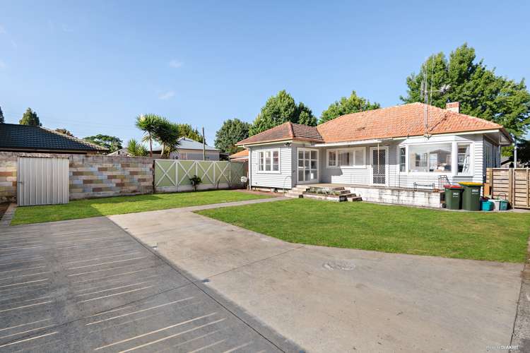 58 Galloway Street Hamilton East_11