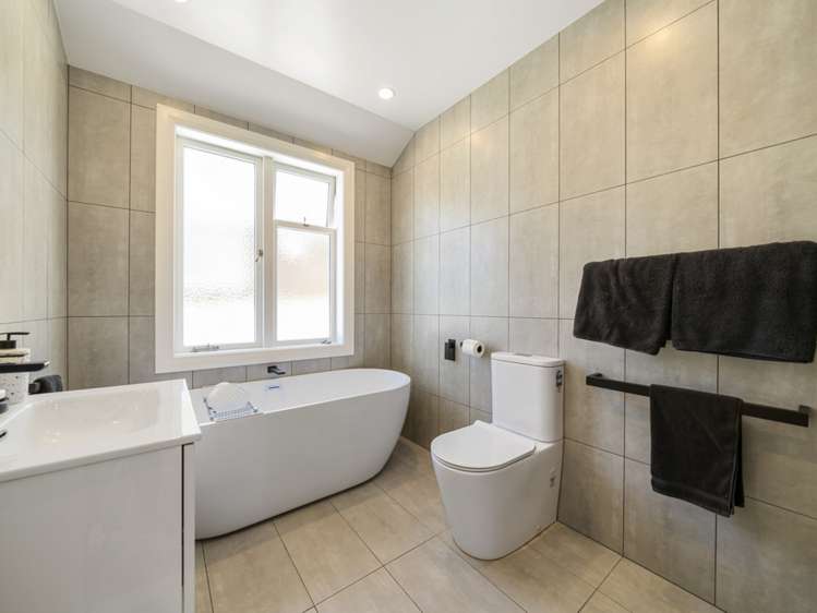 6 Kohanga Road Mangere Bridge_10