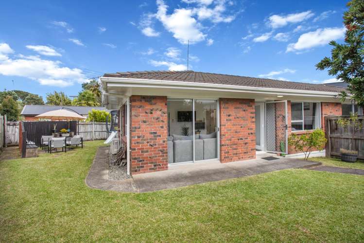 1/61 McClintock Road Massey_16