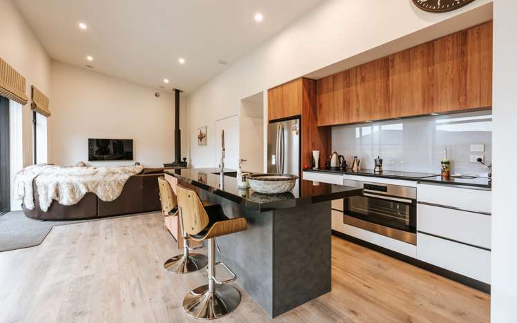 31 Finch Street Albert Town_4