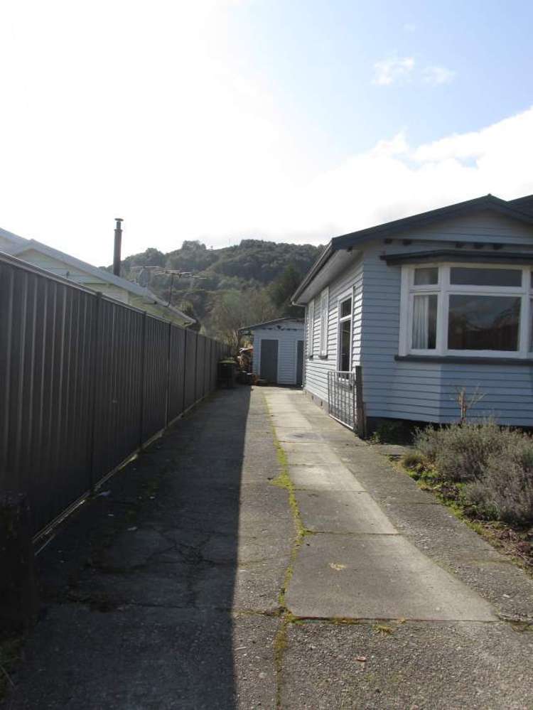 39 Dick Street Reefton_9
