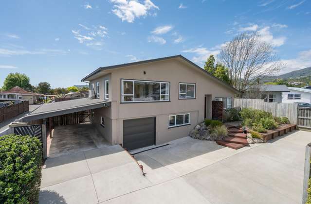 A True Stoke Standout | 4‑Bedroom Family Haven!