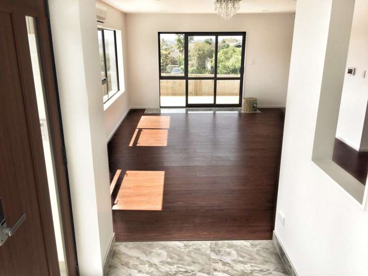 12a Hepburn Road Glendene_2