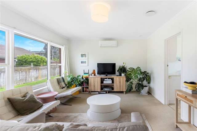 2/24 Inverness Road Browns Bay_1