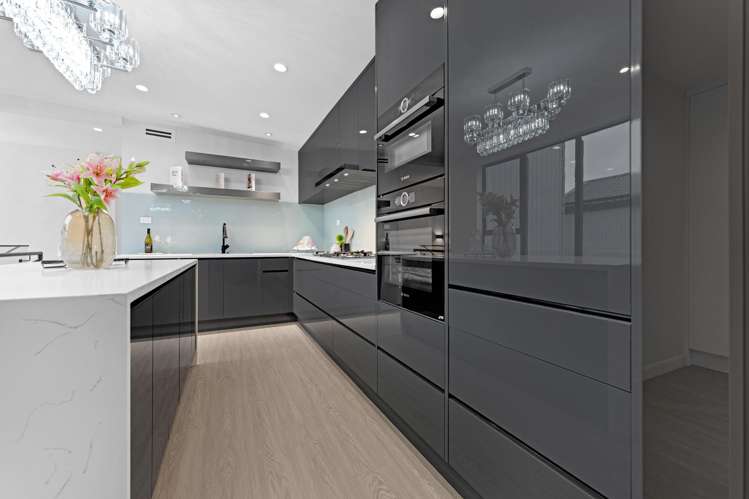 12 Greenstead Close Flat Bush_12