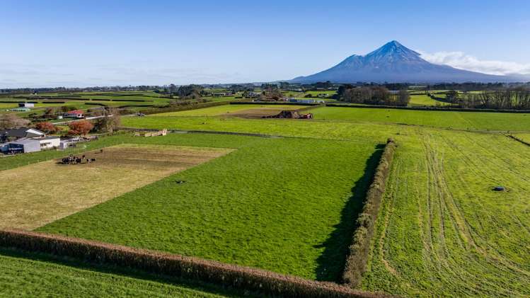 0n Monmouth Road Pembroke_12