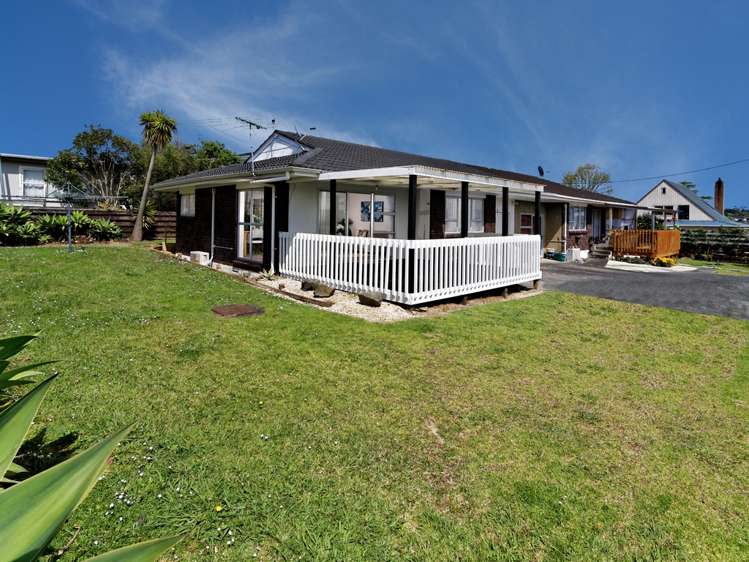 2/56 Archibald Road Kelston_3