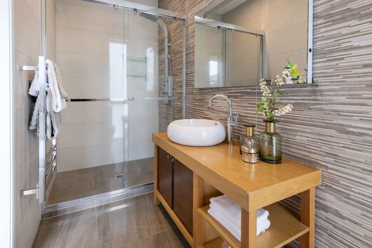 12 Toomer Place Beachlands_16