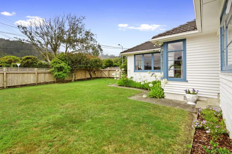 320 Stokes Valley Road Stokes Valley_17