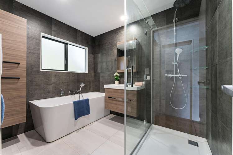 12B Kimberly Grove Greenhithe_13