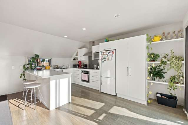 1-2/76A Southampton Street Sydenham_1