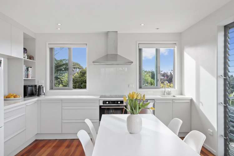 8 Mceldowney Road Titirangi_6