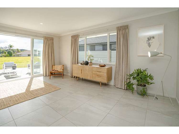 6 Halyard Loop Haruru_6