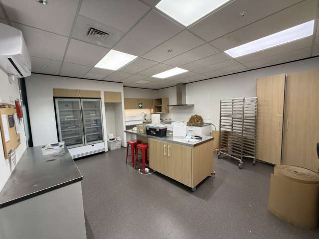 Unit B/600-604 Great South Road Ellerslie_4