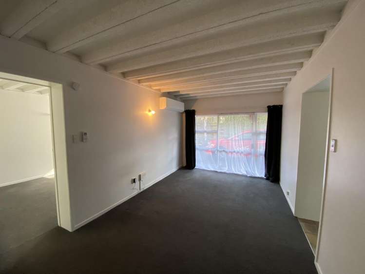 192E River Road 1055_1