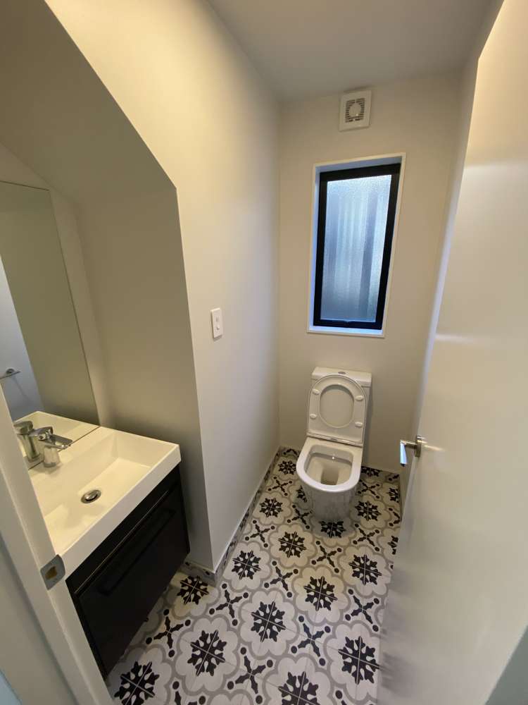 1 Henry Lloyd Place Silverdale_11