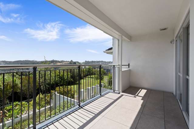 E8/60 Masons Road Oteha_2