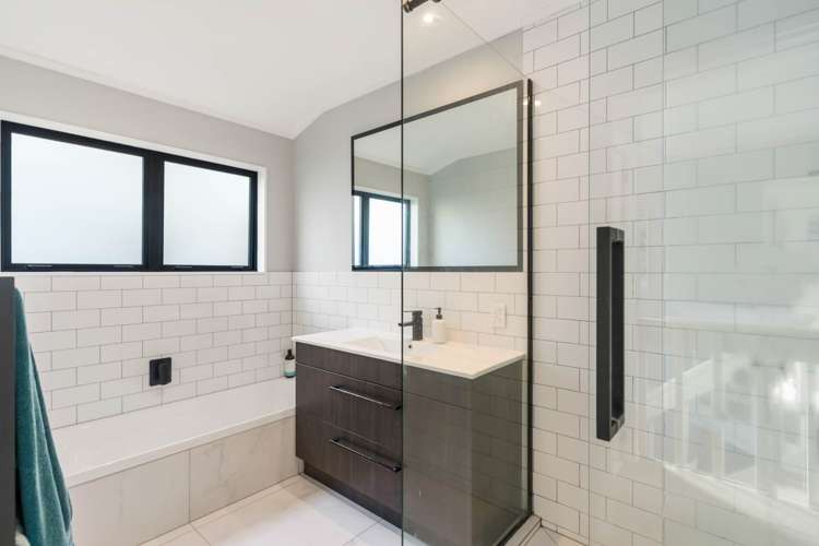 17a Bay Road Saint Heliers_18