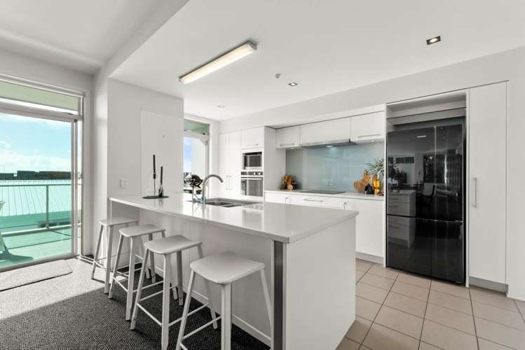 4/52 Cliff Road Tauranga Central_7