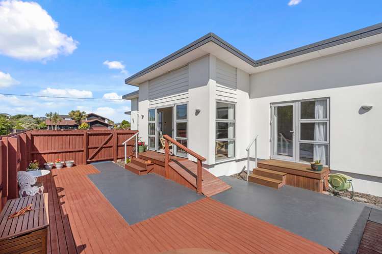 126 Rocking Horse Road Southshore_19