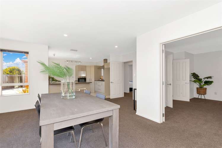 61 Clearbrook Street Shirley_8