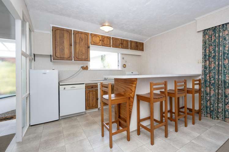 25 Margan Avenue New Lynn_12