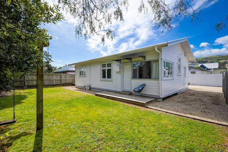 2/1 Wainui Street The Wood_13