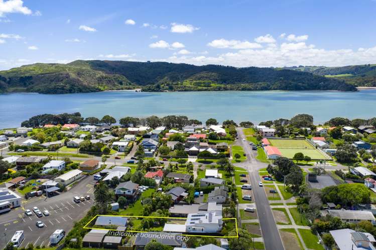 16 James Street Raglan_4