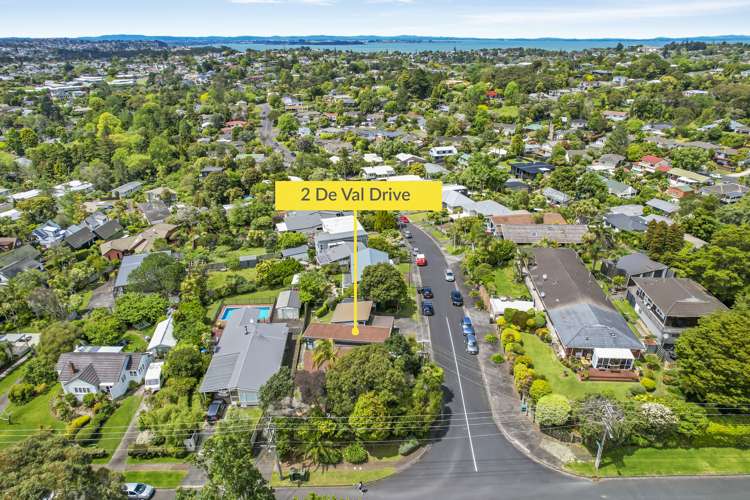 2 De Val Drive Titirangi_1