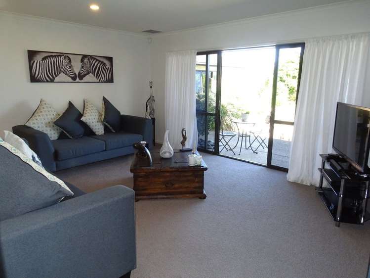 161 Capes Road Pollok_16