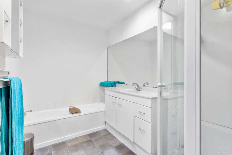 9 Owl Court Unsworth Heights_15