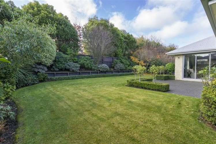 5 Springbrook Lane Northwood_19