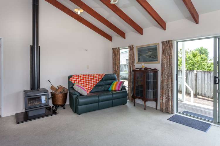221 Ocean Road Whangamata_4